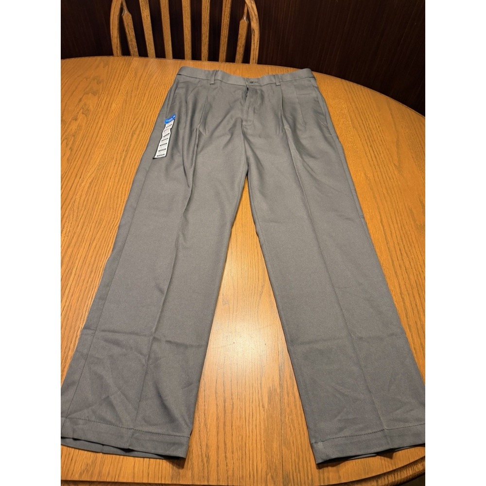 New Men's 34x30 Pleated Classic Fit Haggar Cool 18 Pro Gray Pants